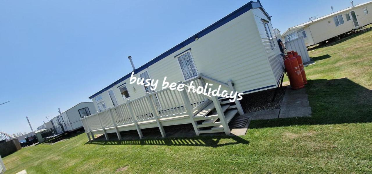The Hive On The Chase Ingoldmells Villa Skegness Exterior photo