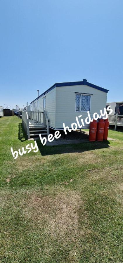 The Hive On The Chase Ingoldmells Villa Skegness Exterior photo
