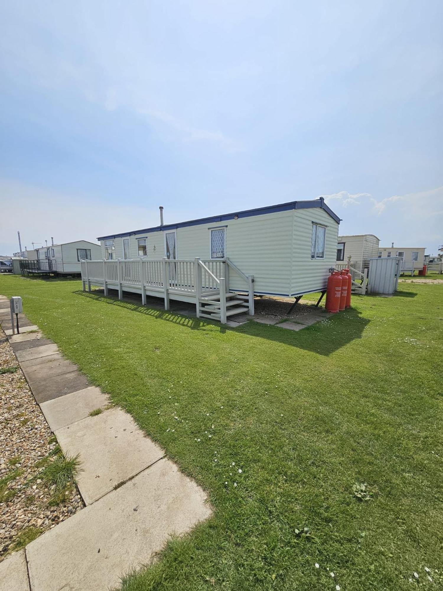 The Hive On The Chase Ingoldmells Villa Skegness Exterior photo